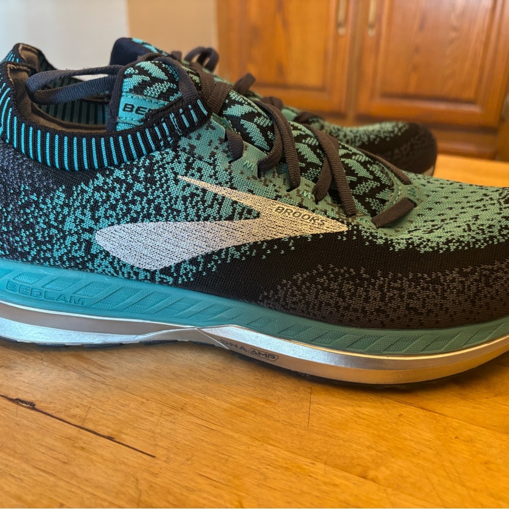 Brooks Men's Athletic Shoes - Black & Teal